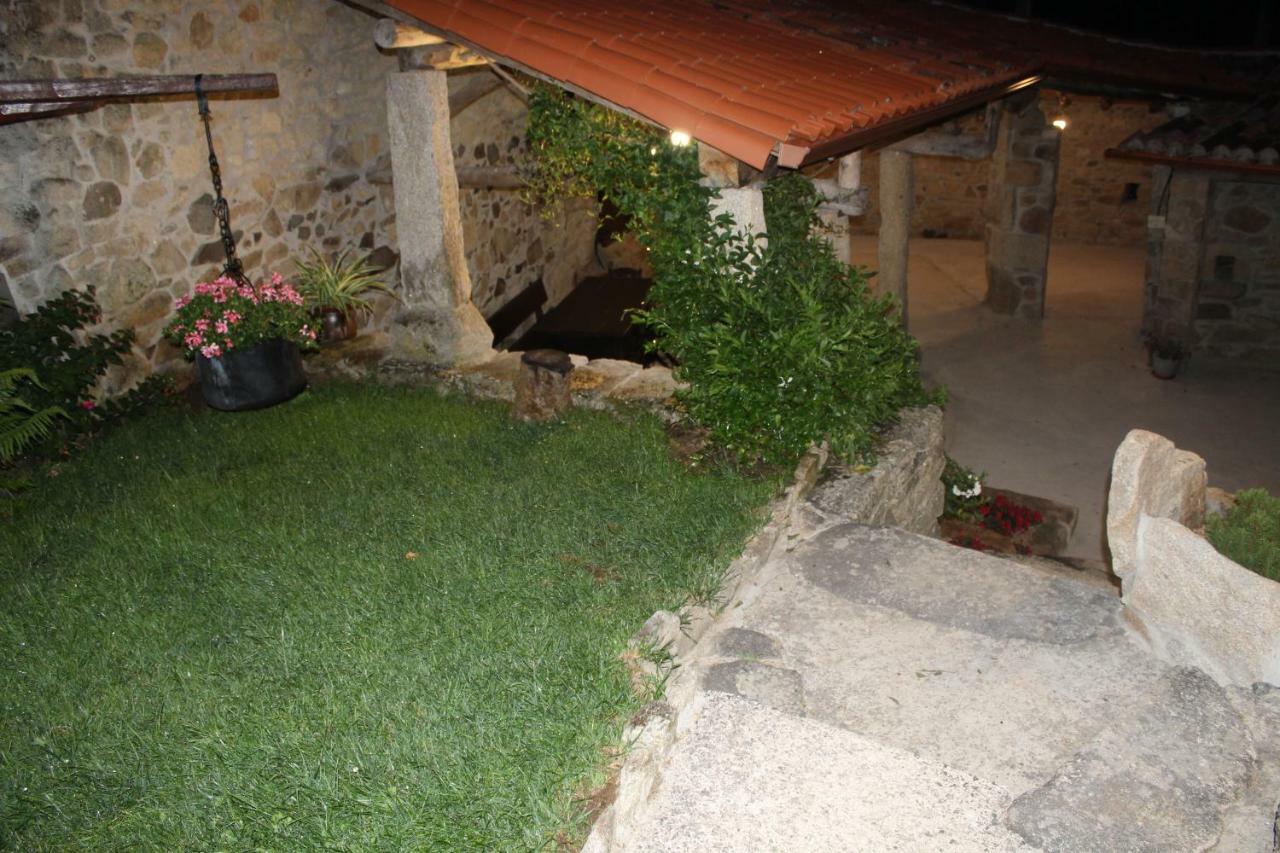 Casa Solveira Guest House O Pineiro Bagian luar foto